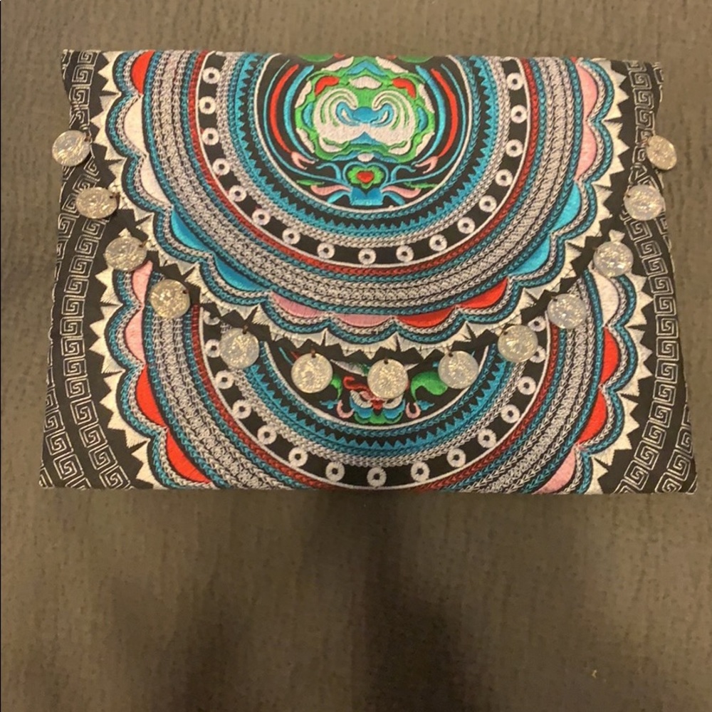 Coin boutique clutch